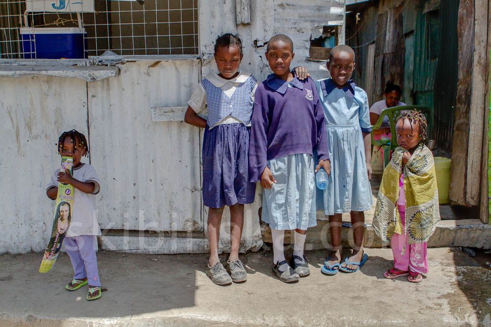 Plemienna Afryka: Dzieci slamsów Nairobi